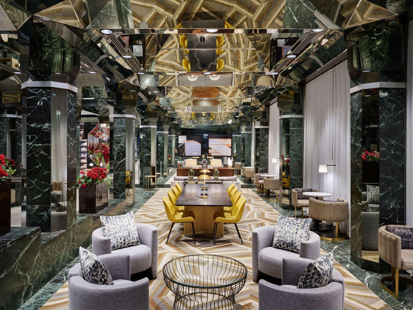 Millennium-Hilton-New-York-One-UN-Plaza-Lobby-6