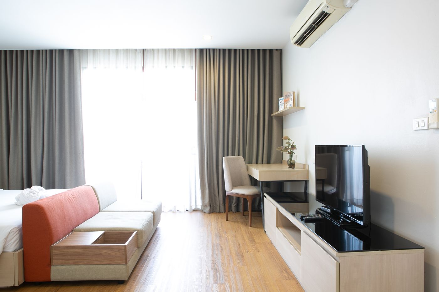 The-Silver-Palm-Wellness-Resort---Bangkok-Room-38