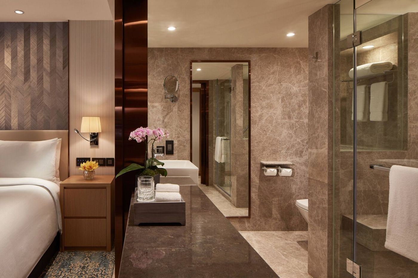 Jw-Marriott-Hotel-Hong-Kong-Room-35
