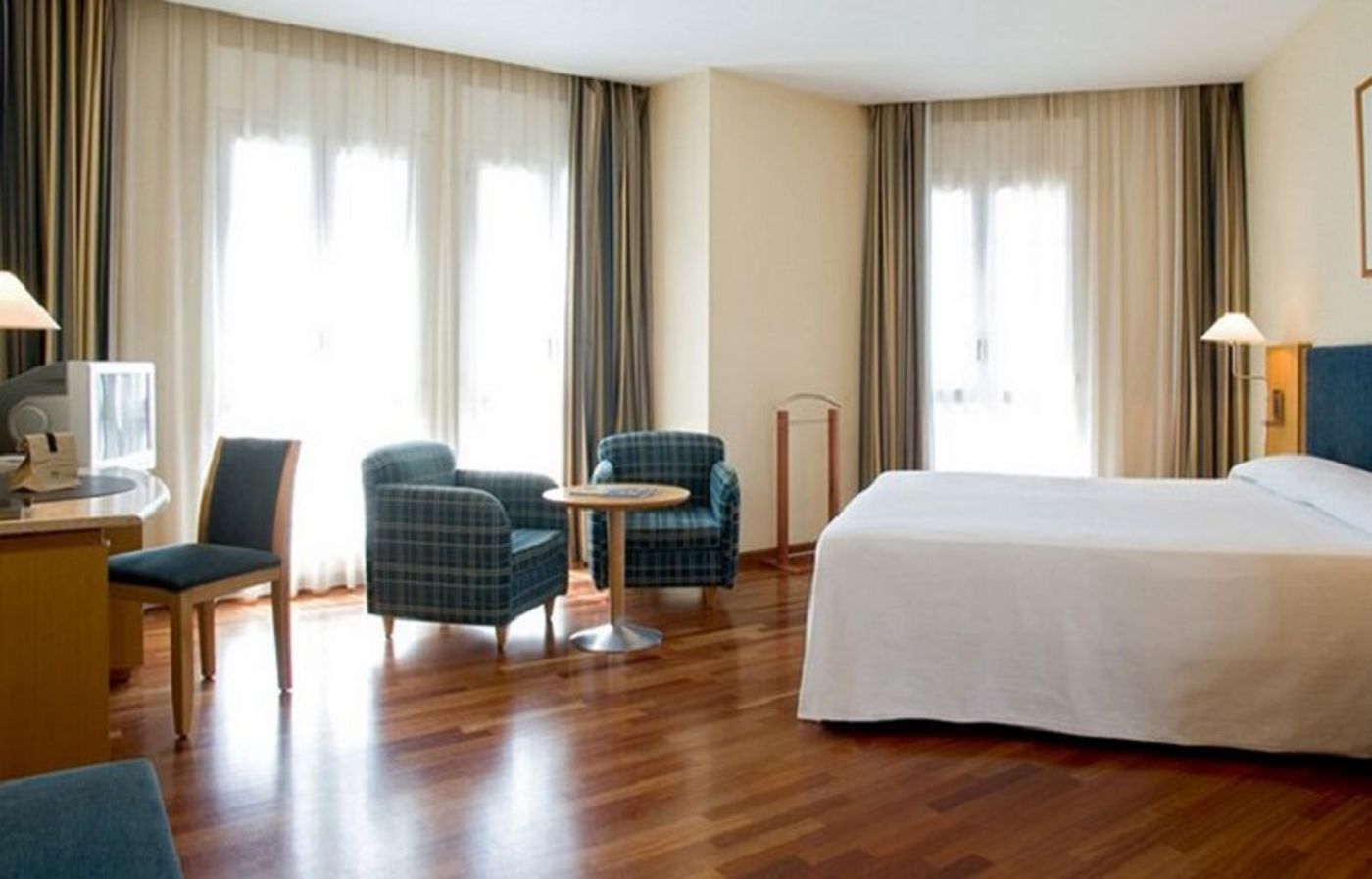 URH-Ciutat-de-Mataro-Room-19