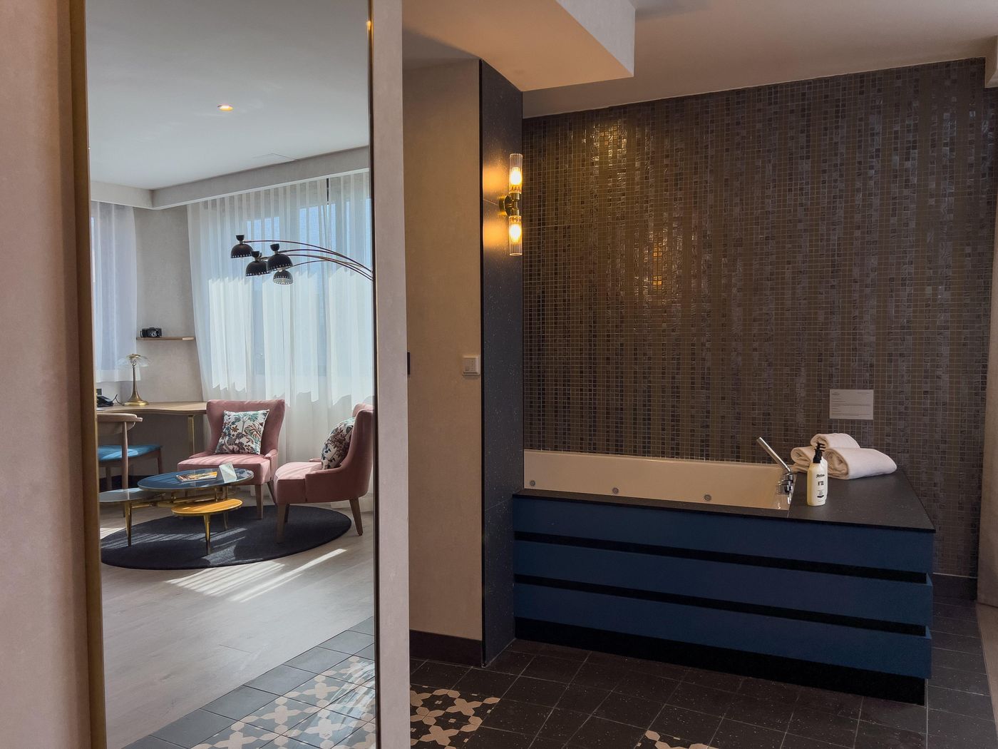 Hotel-Indigo-Madrid---Gran-Via-Room-42