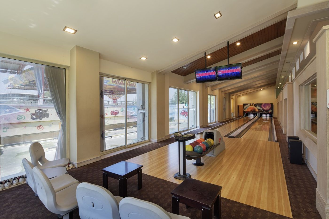 Crystal-Paraiso-Verde-Resort---Spa-Sports-and-Entertainment-54