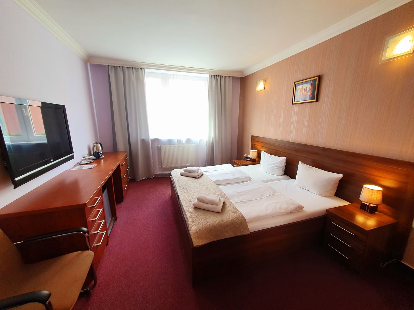 Hotel-Relax-Inn-Room-3
