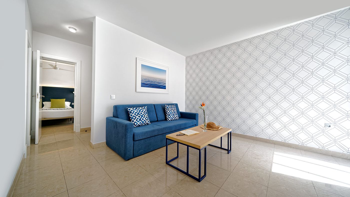 Broncemar-Beach-Room-31