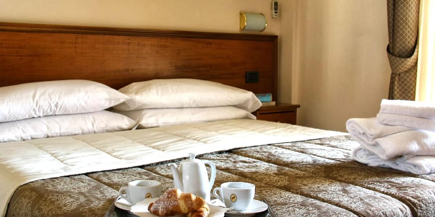 Pausania-Inn-Room-24