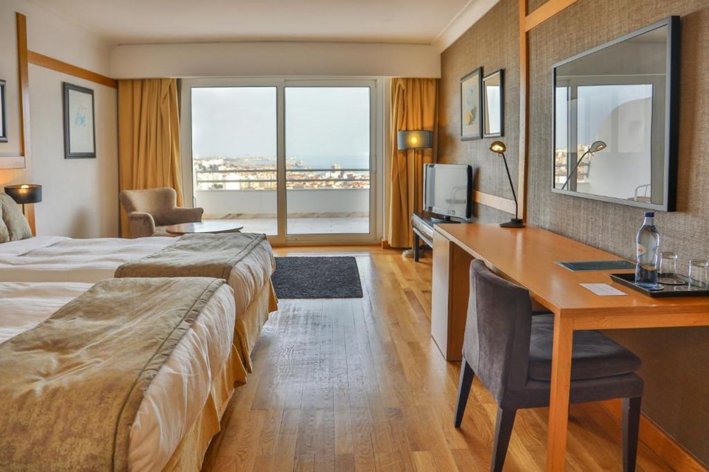 B&B Hotel Sado Setúbal-Portugal-SETUBAL-Room-9