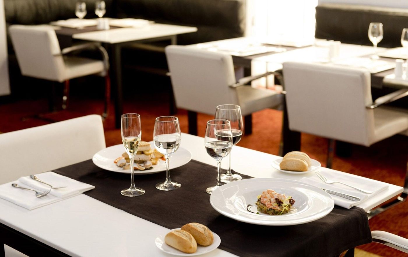 Hilton-Madrid-Airport-Restaurant-71