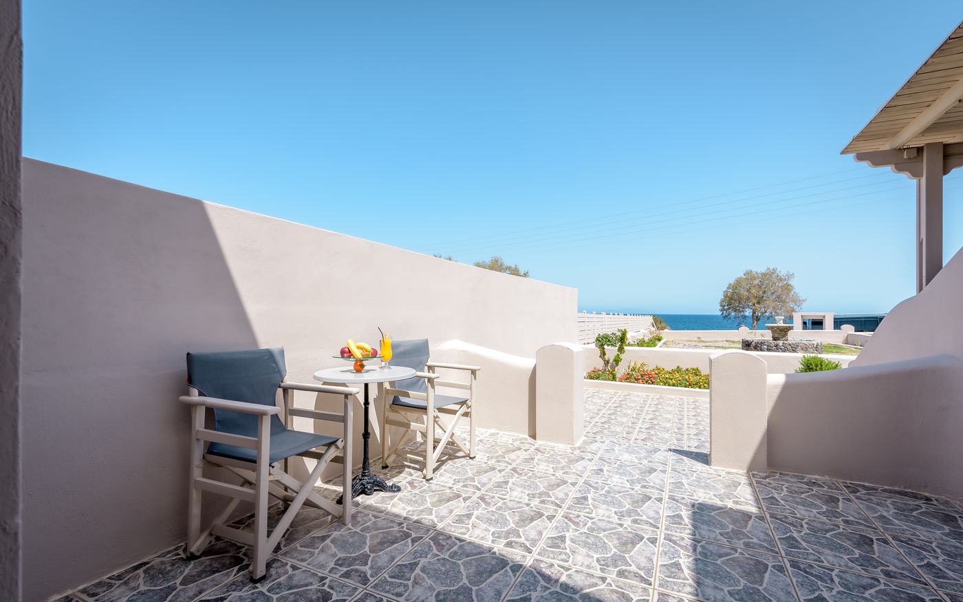 En-Plo-Boutique-Suites---Oia-Santorini-Room-62