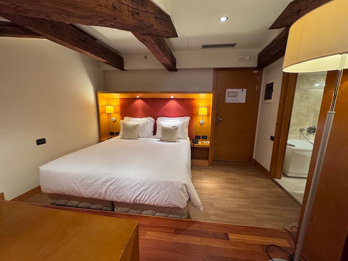 Ruzzini-Palace-Room-35