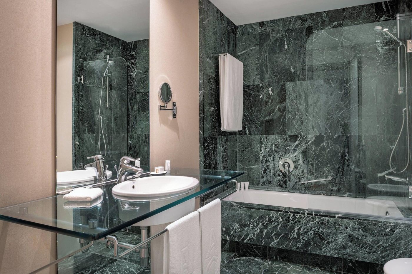 AC-Malaga-Palacio-Room-40