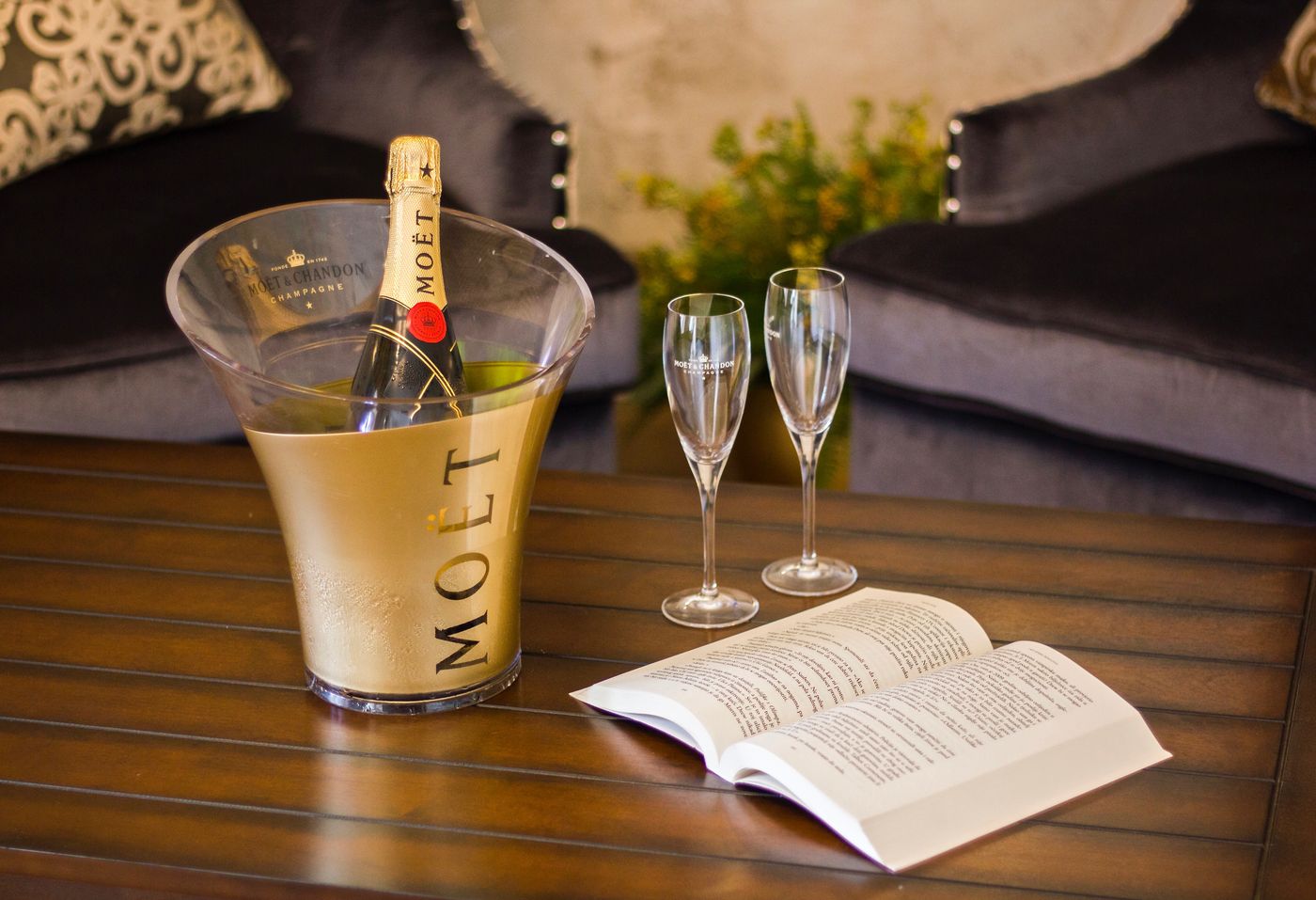 Plaza-Marchi-Old-Town---Quaint---Elegant-Hotels-Room-77