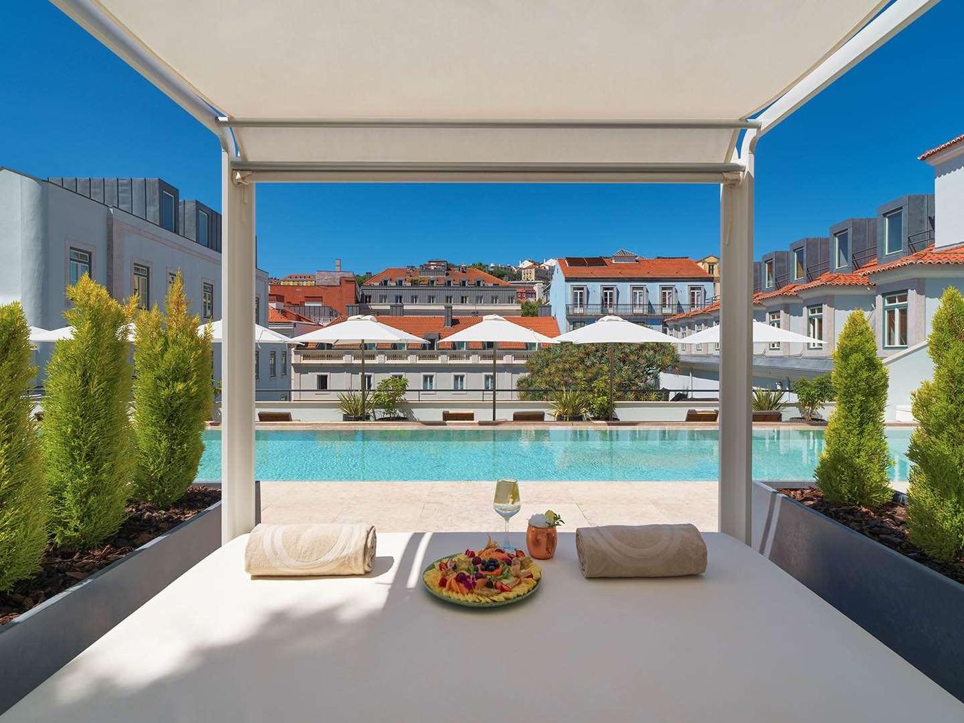 The-One-Palacio-Da-Anunciada-Pool-67