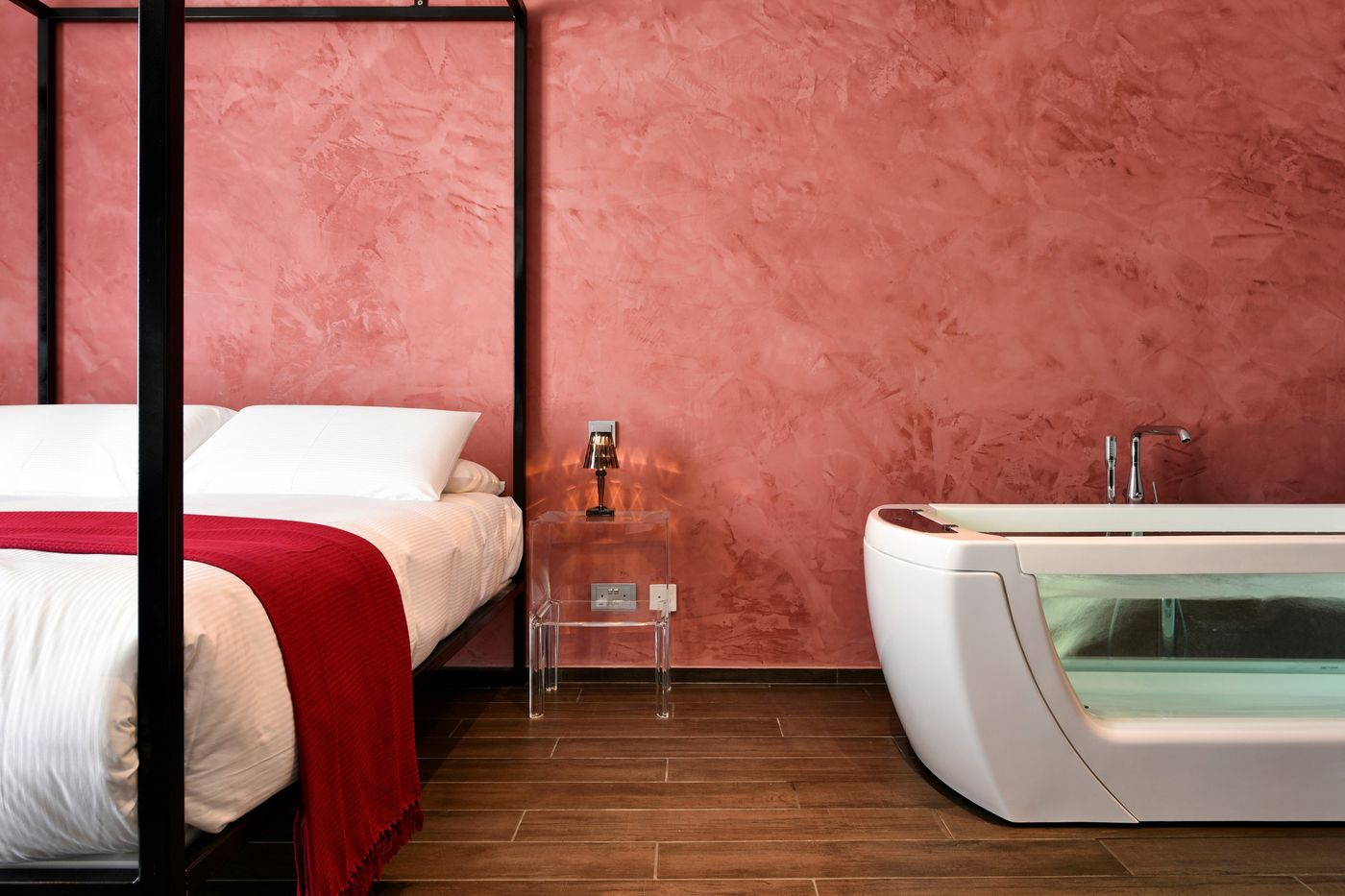 Quaint-Boutique-Hotel-Sannat-Room-11