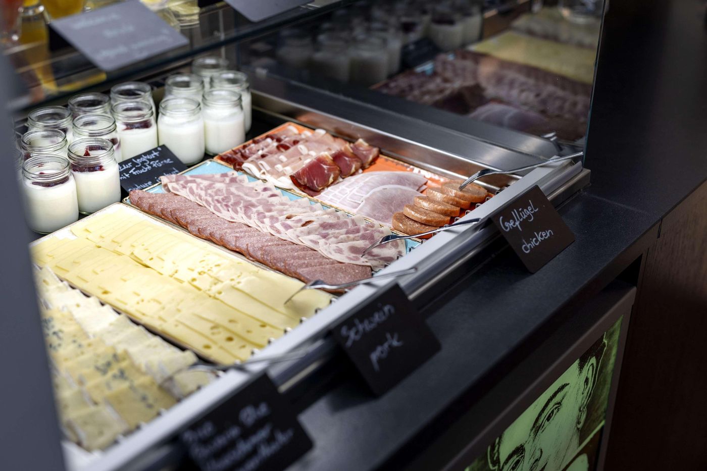 Arcotel-Velvet-Berlin-Restaurant-60