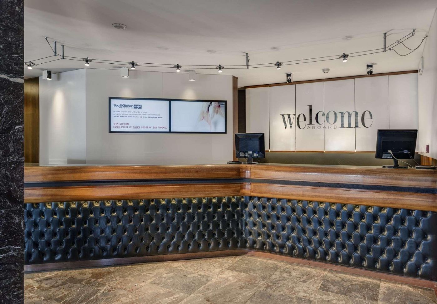 Plaza-Mestre-Lobby-23