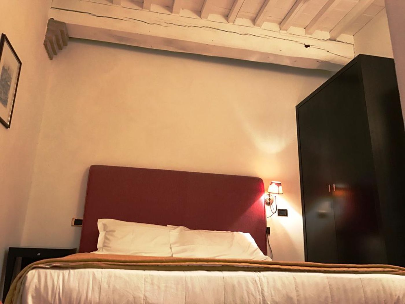 Castello-di-Leonina-Room-17