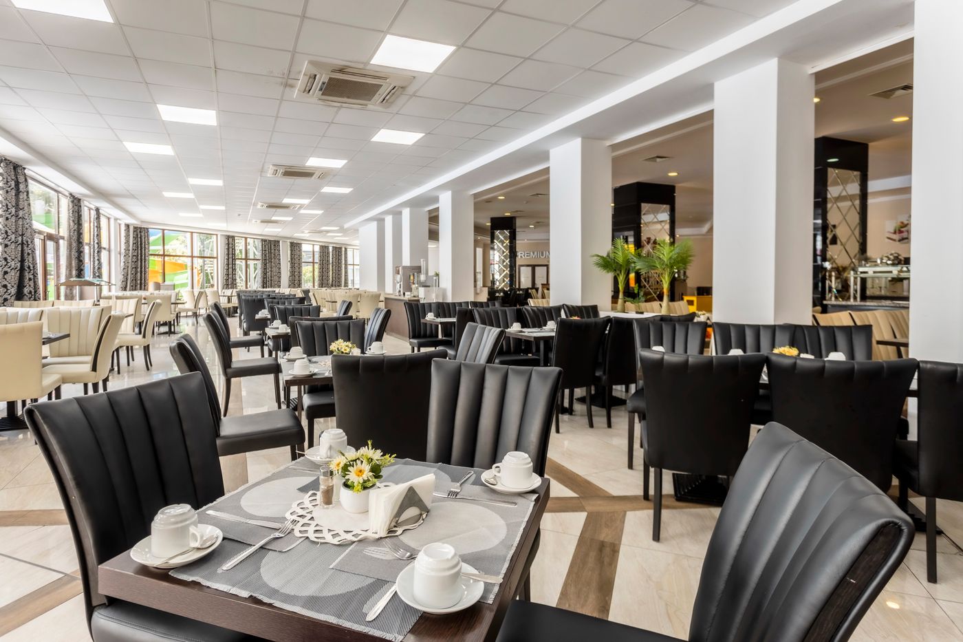 Prestige-Hotel---Aquapark-Restaurant-38