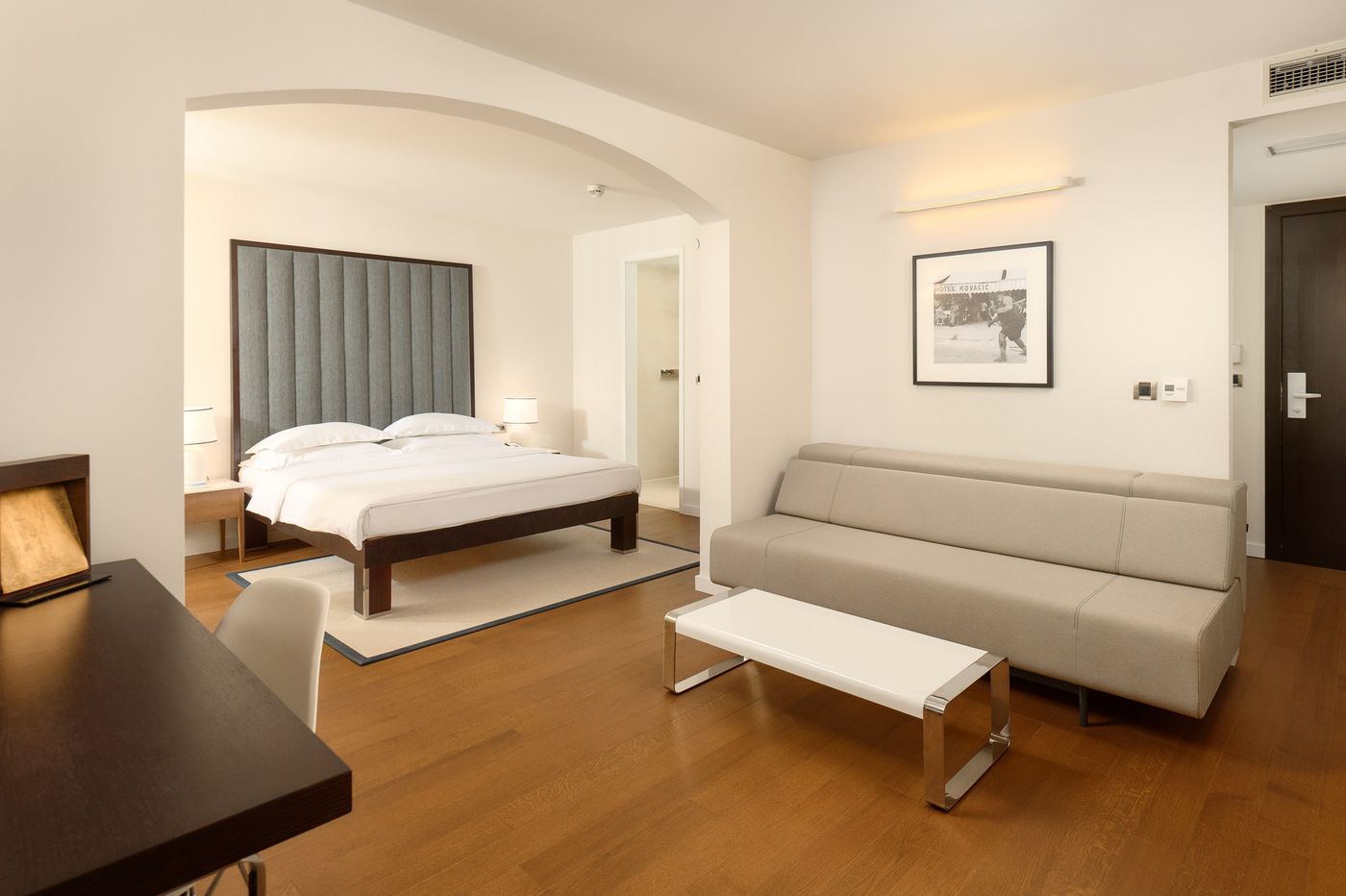 Amfora-Hvar-Grand-Beach-Resort-Room-27