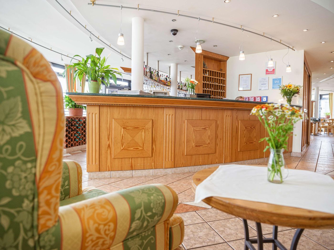 Hotel-Domicil-Berlin-by-Golden-Tulip-Lobby-15