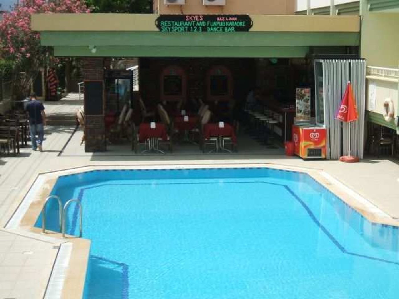 Villa Sun Apartments