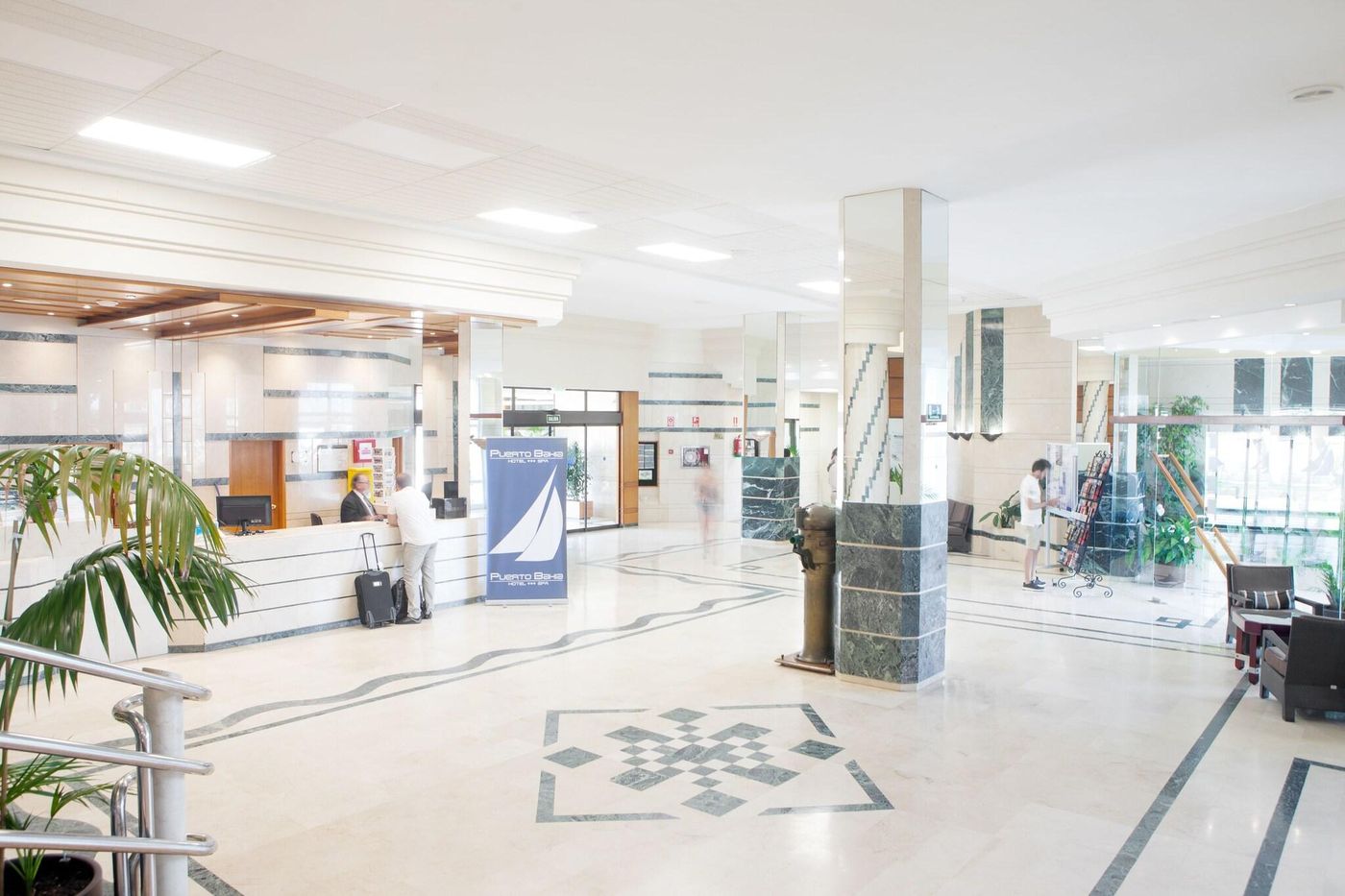 Hotel-Puertobahia---SPA-Lobby-61