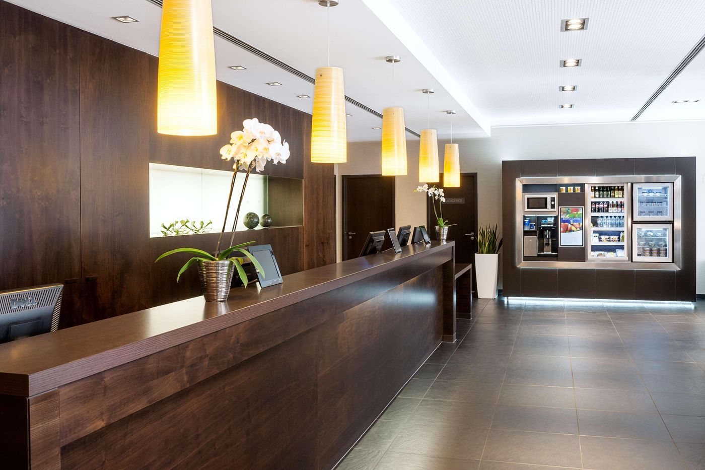 NH-Berlin-Kurfurstendamm-Lobby-5