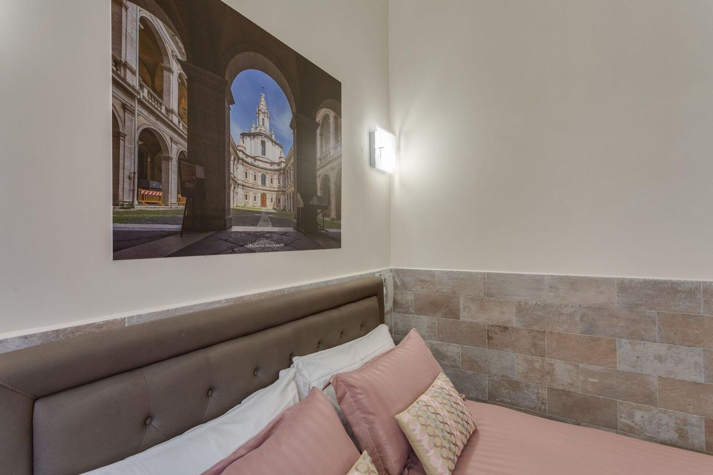 Navona-Charme-Suite-Room-12