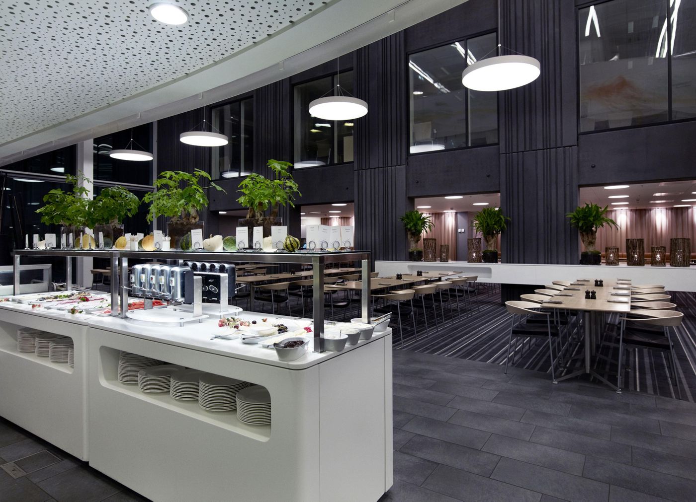 Crowne-Plaza-Copenhagen-Towers-Restaurant-32