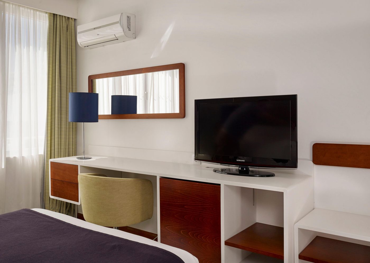 Holiday-Inn-Algarve-Room-21