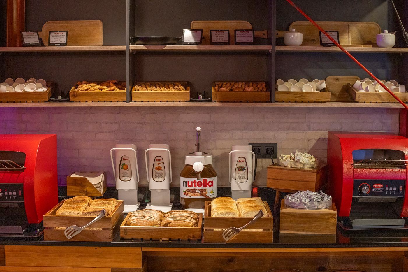 Sholeo-Lodges-Los-Gigantes---Adults-Recommended-Restaurant-52