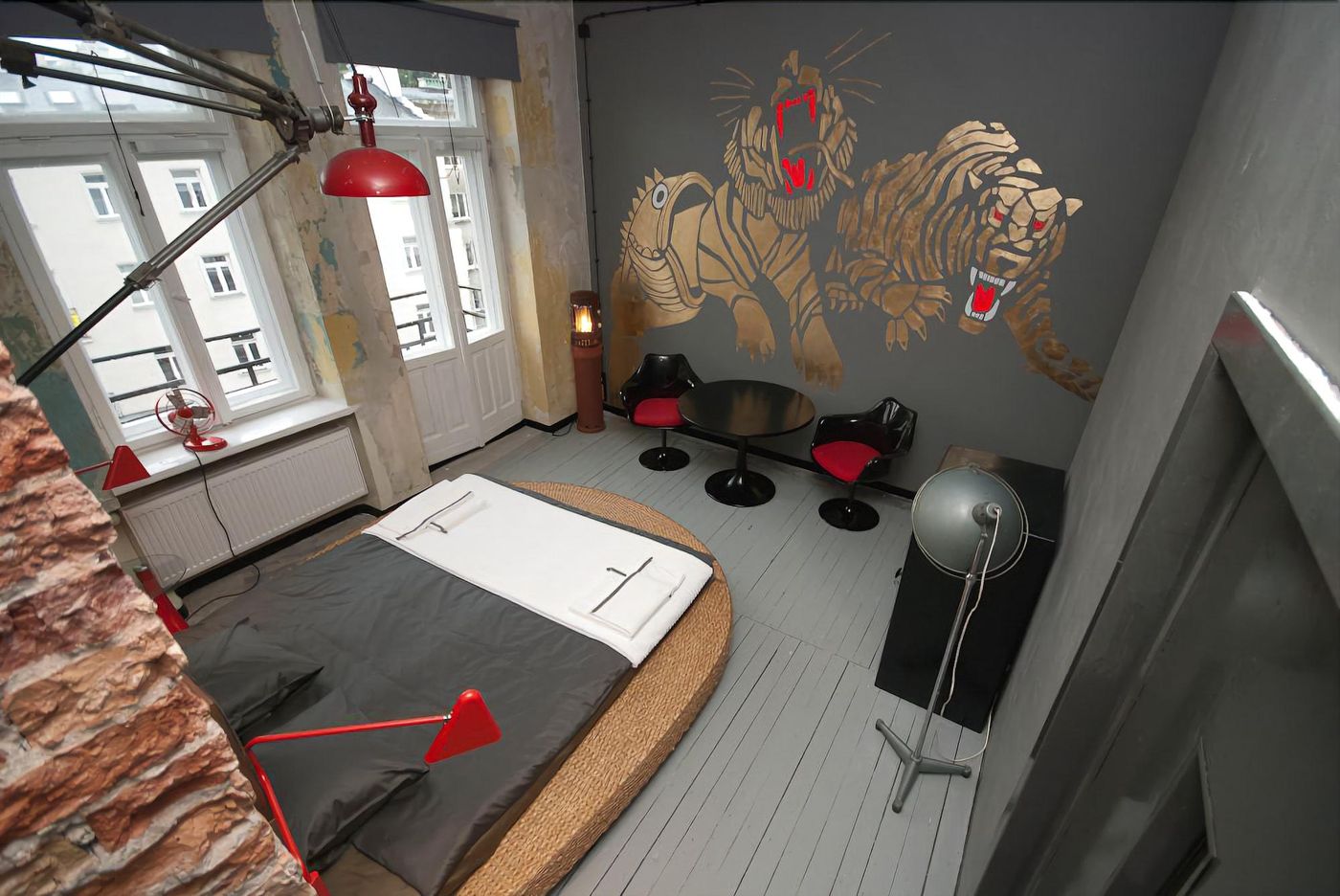 Sen-Pszczoly-Loft-Hotel-Room-6