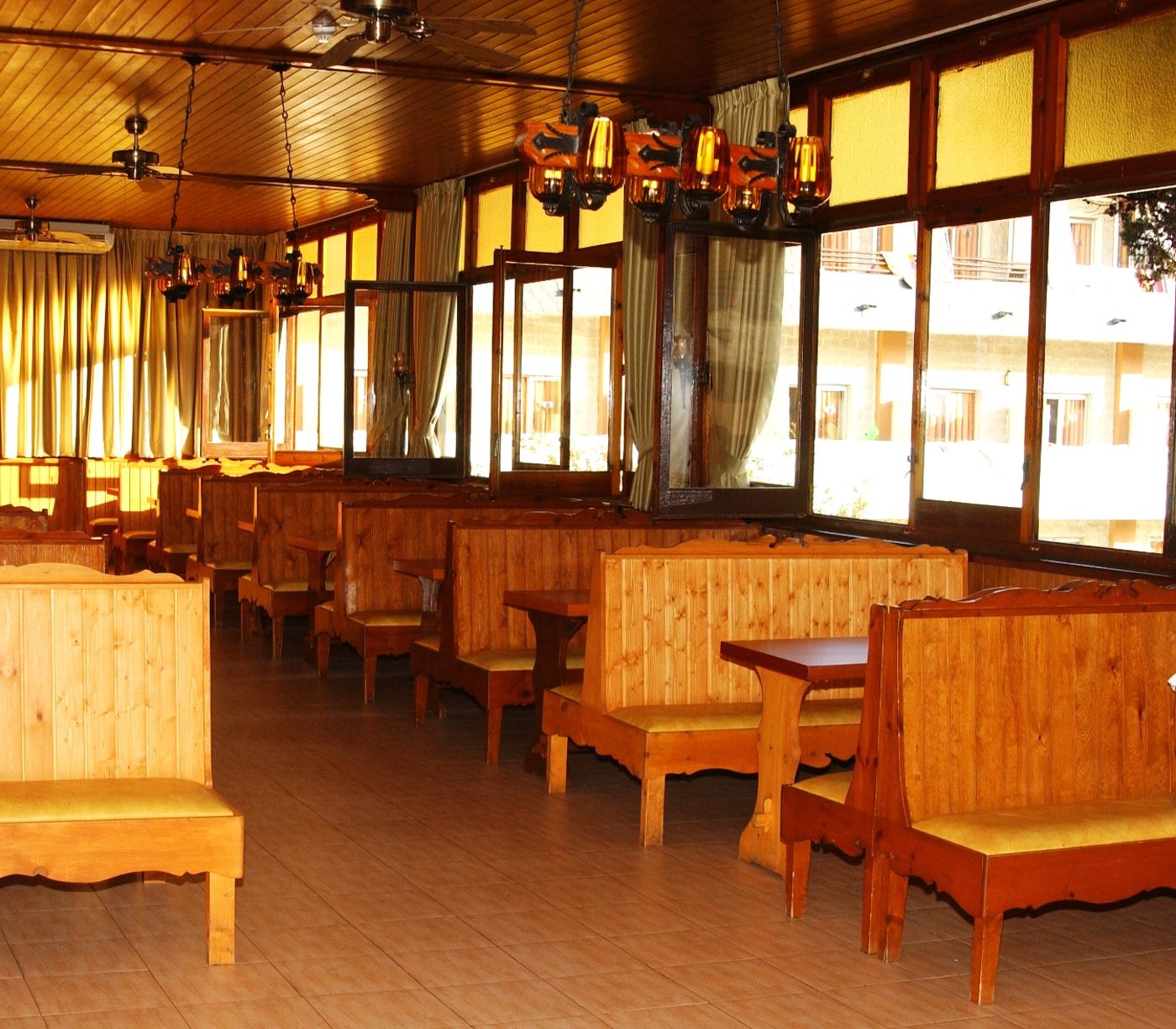 Santa Susanna Resort