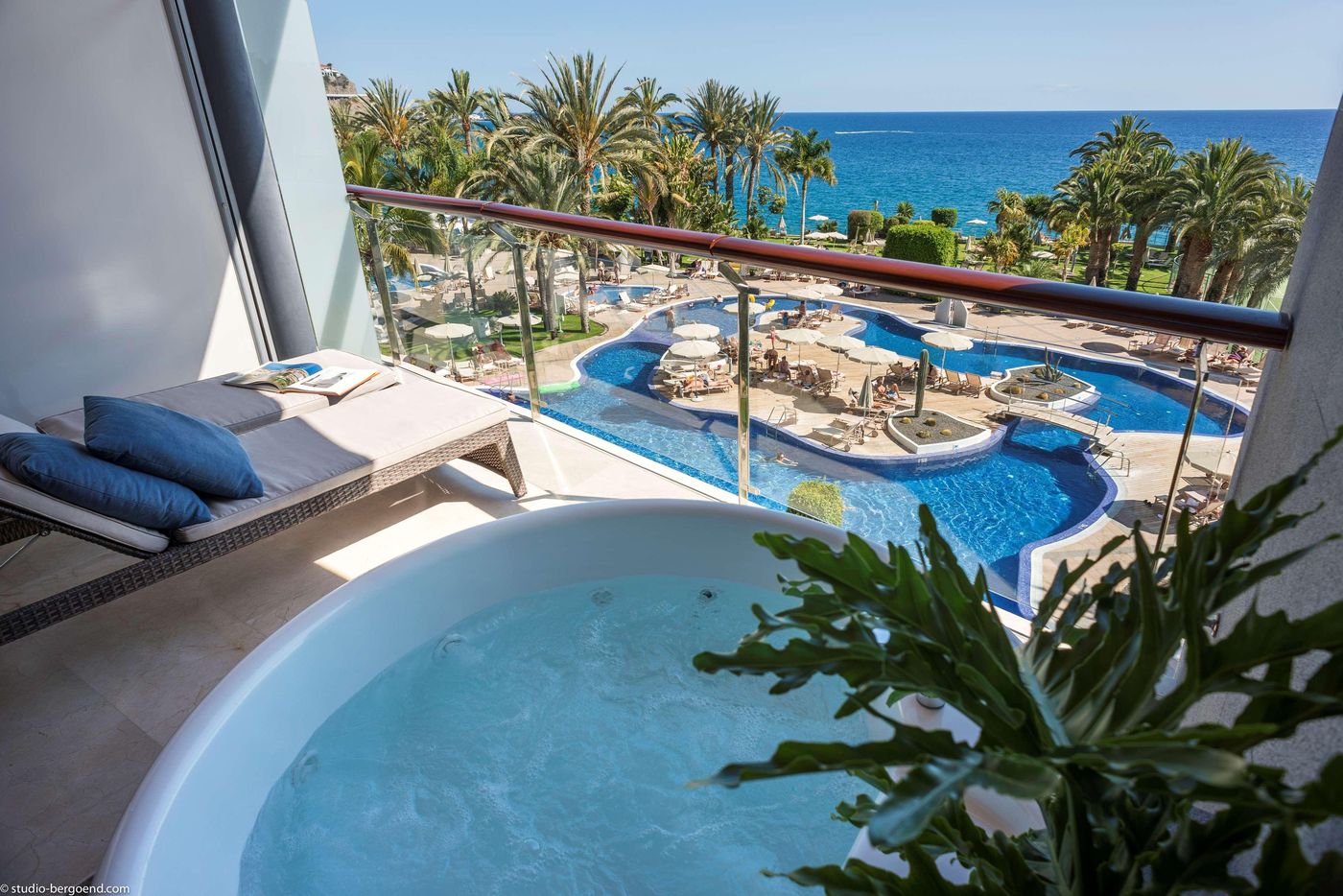 Radisson-Blu-Resort-Gran-Canaria-Room-7