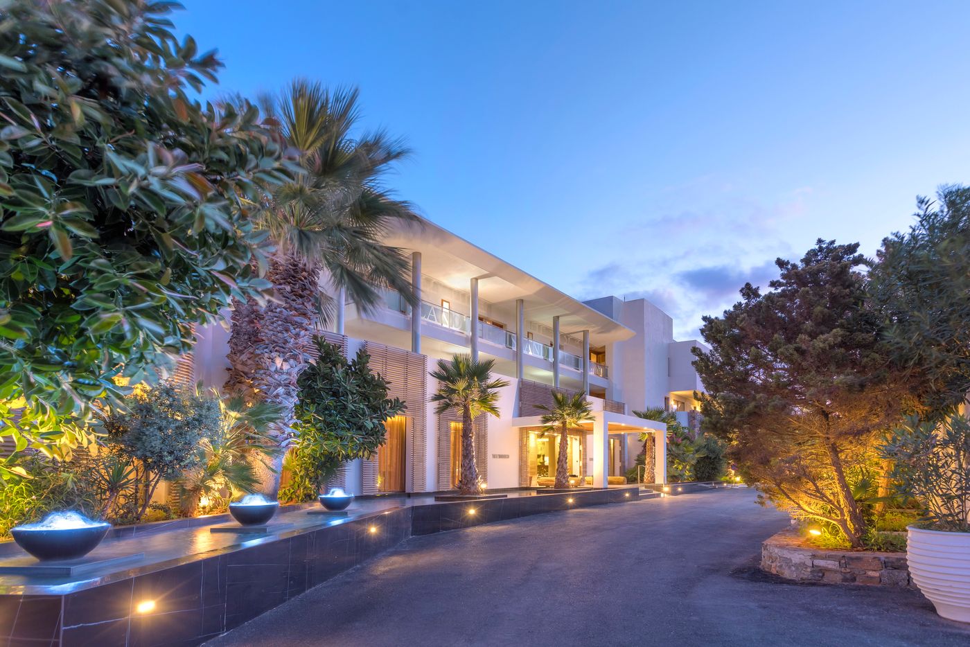 The-Island-Hotel---Adults-Only-Lobby-21