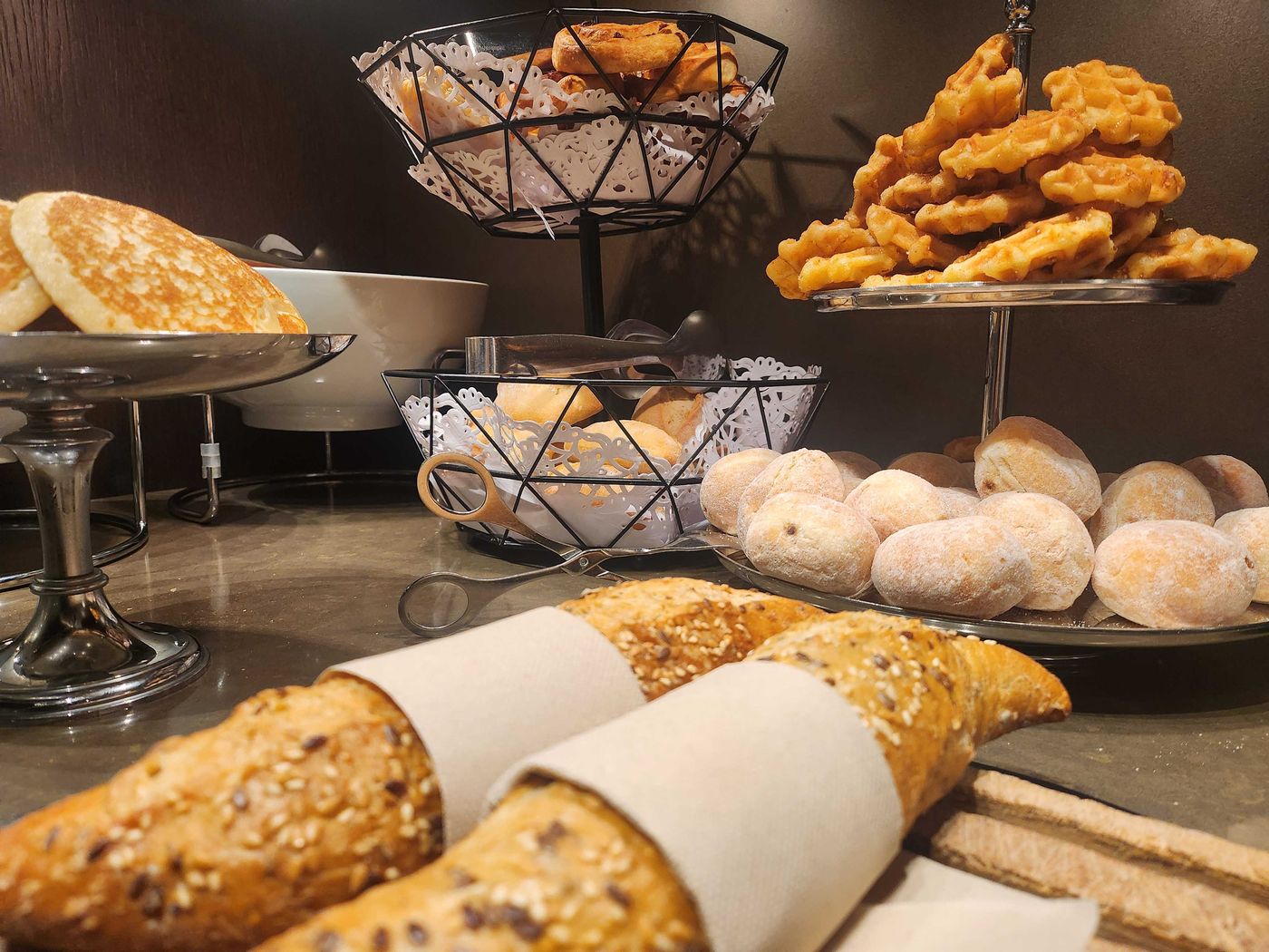 Villa-Saxe-Eiffel-Lobby-29