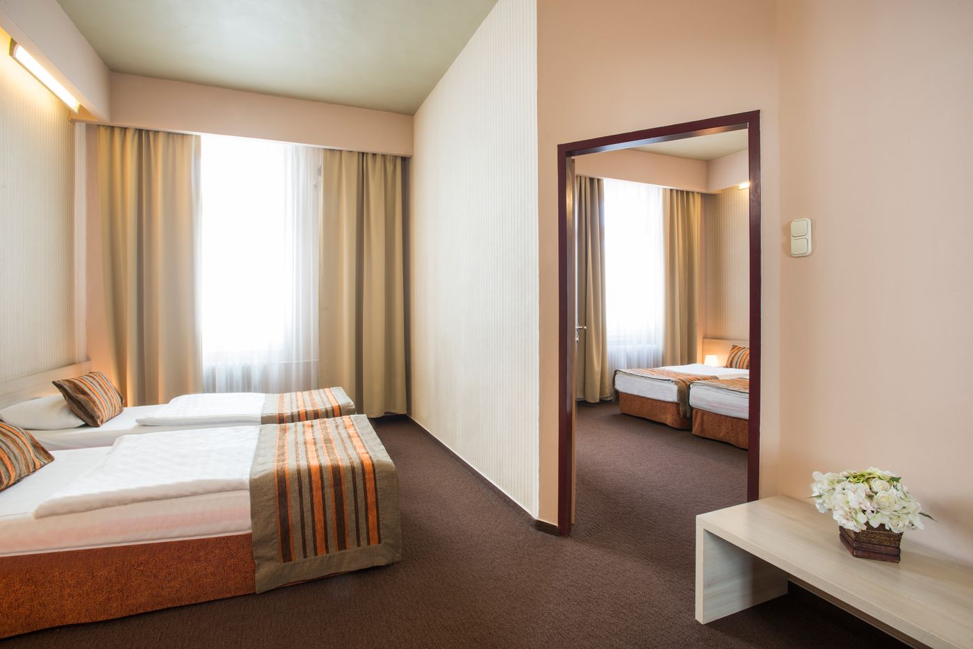 Star-City-Hotel-Room-6