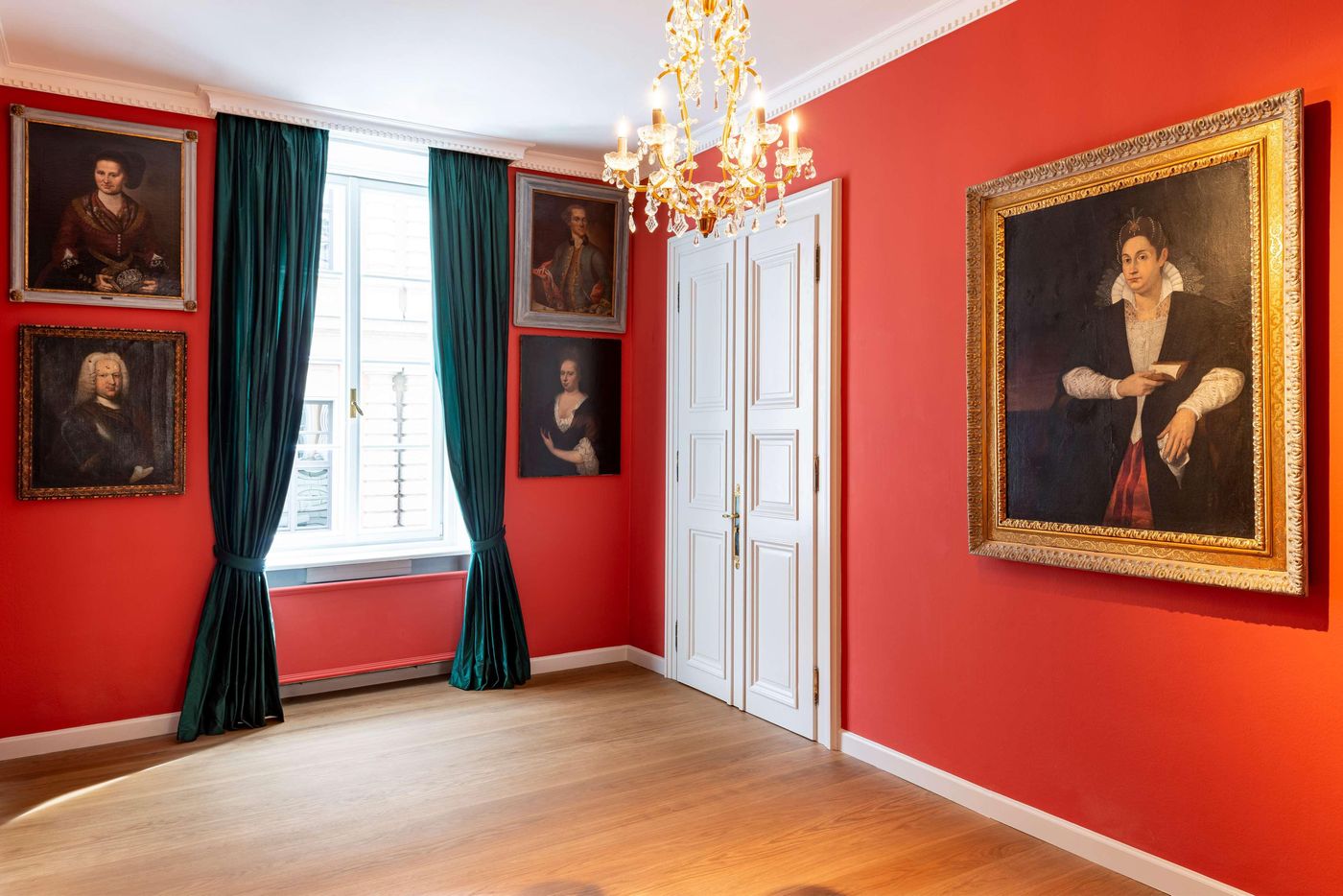 Hotel-Bayerischer-Hof-Munich-Sports-and-Entertainment-10