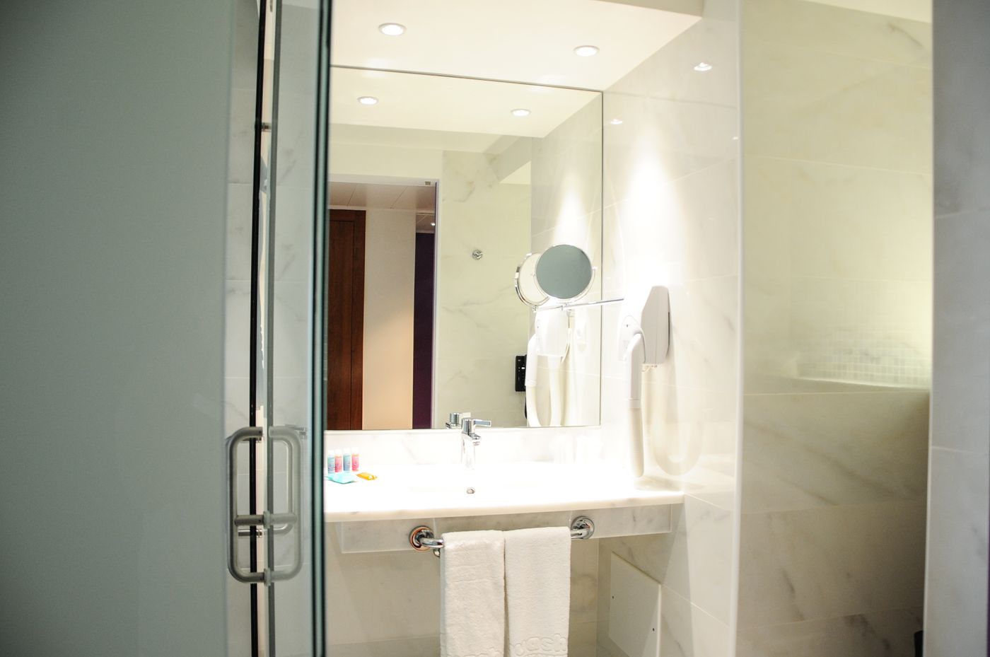 Aquashow-Park-Hotel-Room-40