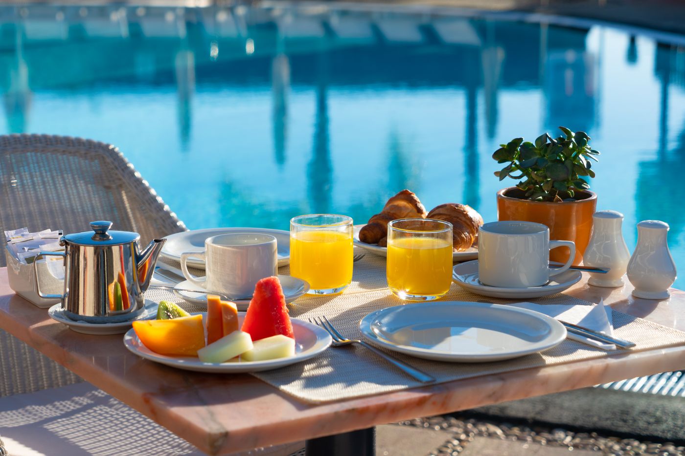 Plus-Fariones-Apartamentos-Bar-66