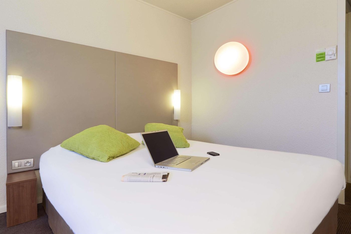 Campanile-Argenteuil-Room-30