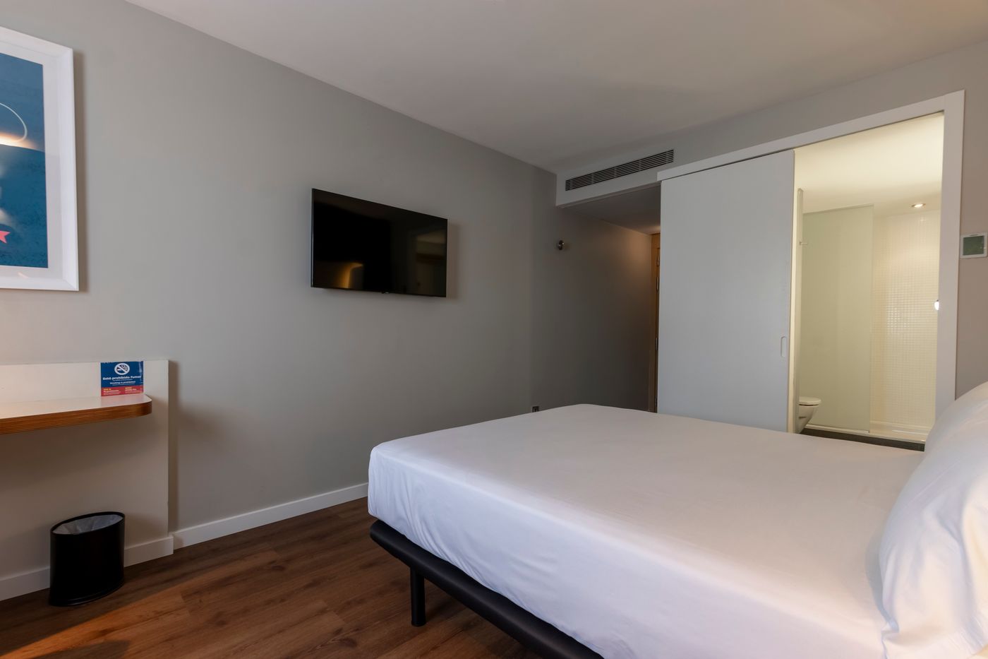 Travelodge-Malaga-Aeropuerto-Room-25