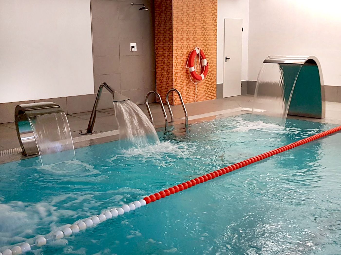 Intur-Orange-Sports-and-Entertainment-48