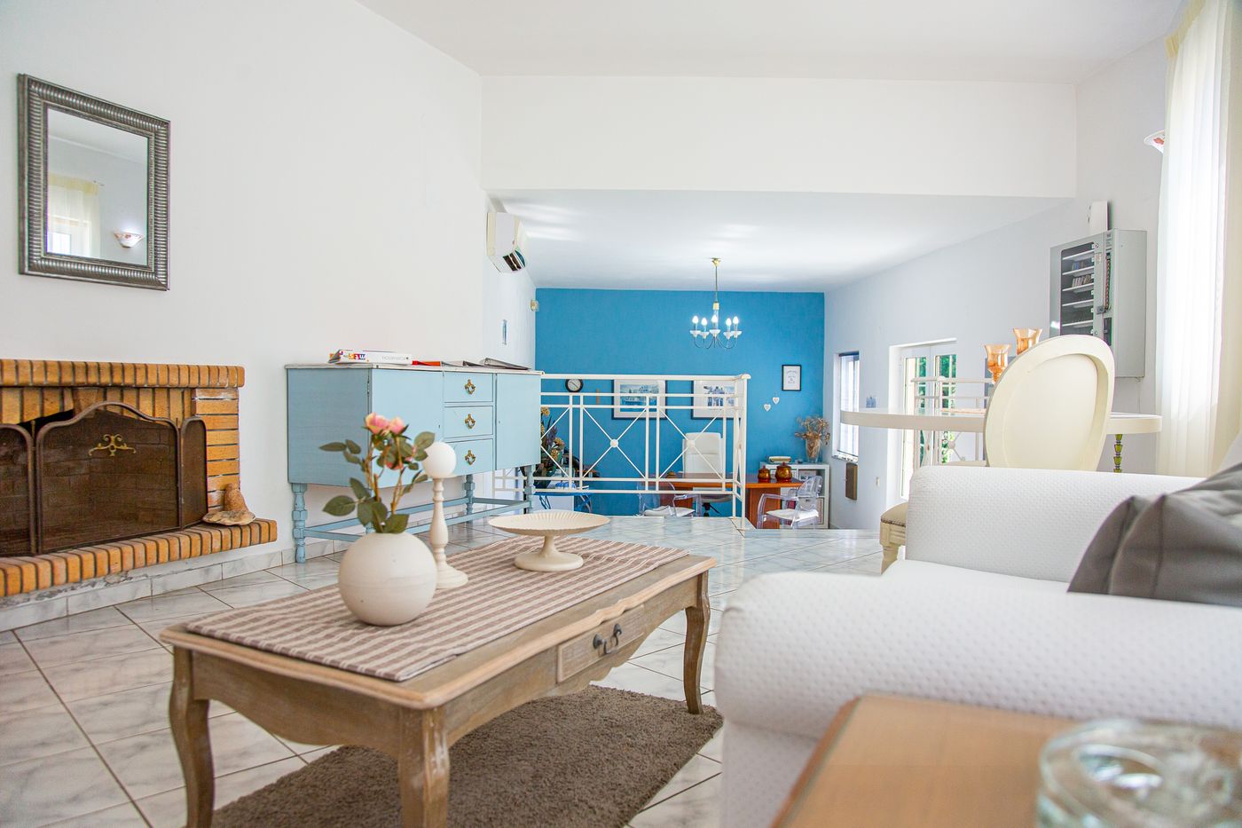 Villa-Mare-Monte-Lobby-57