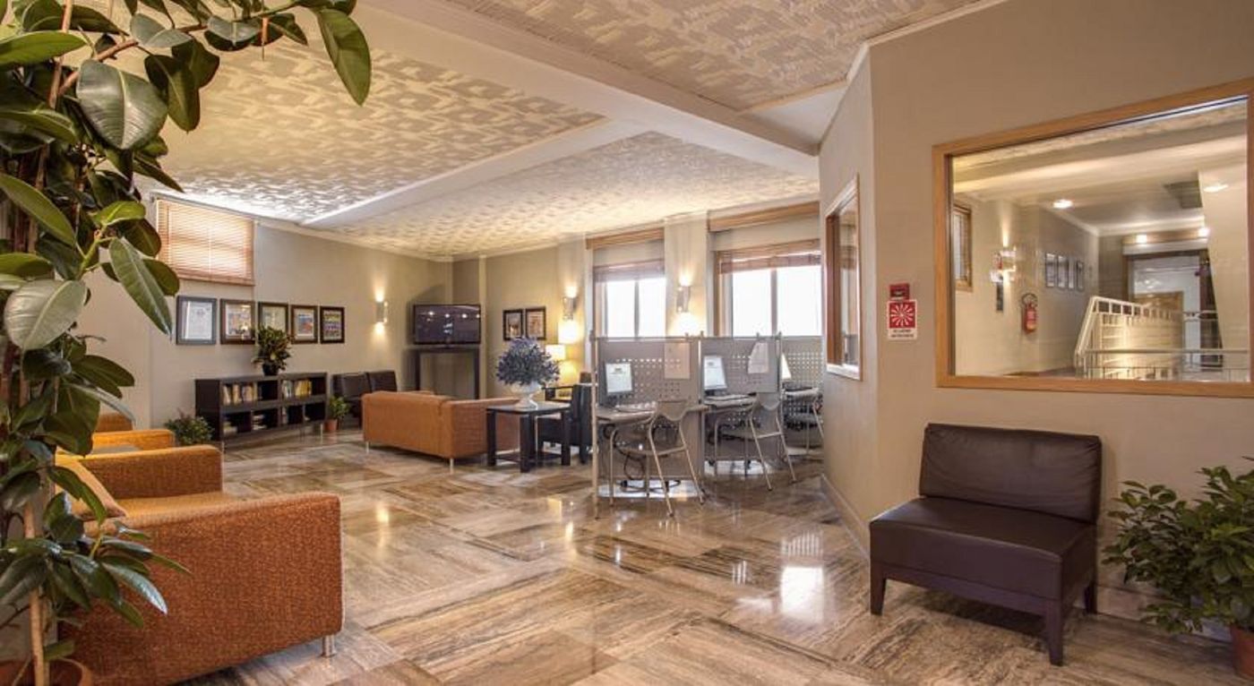 Delle-Nazioni-Lobby-1