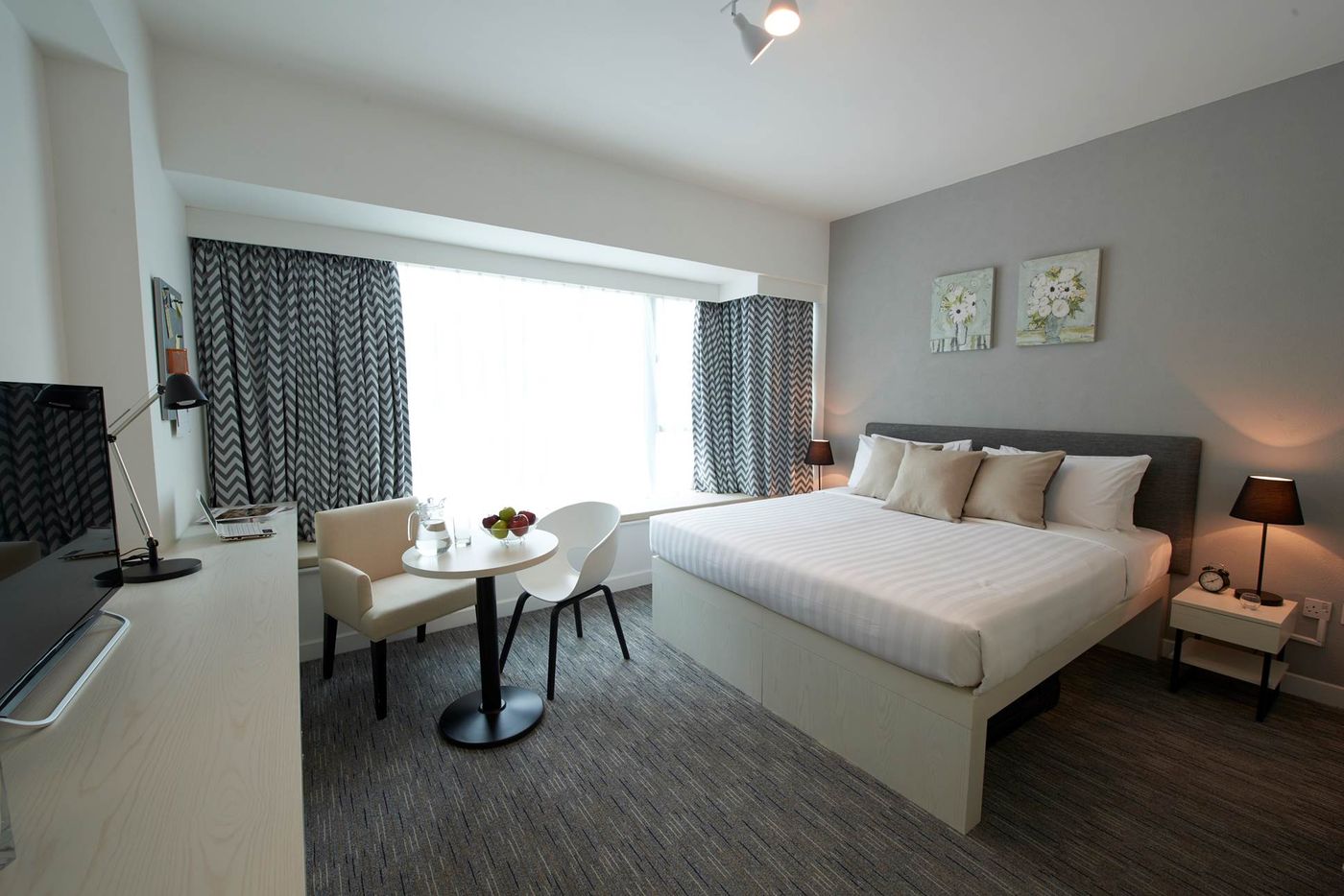 Grand-Bay-View-Hotel-Room-6