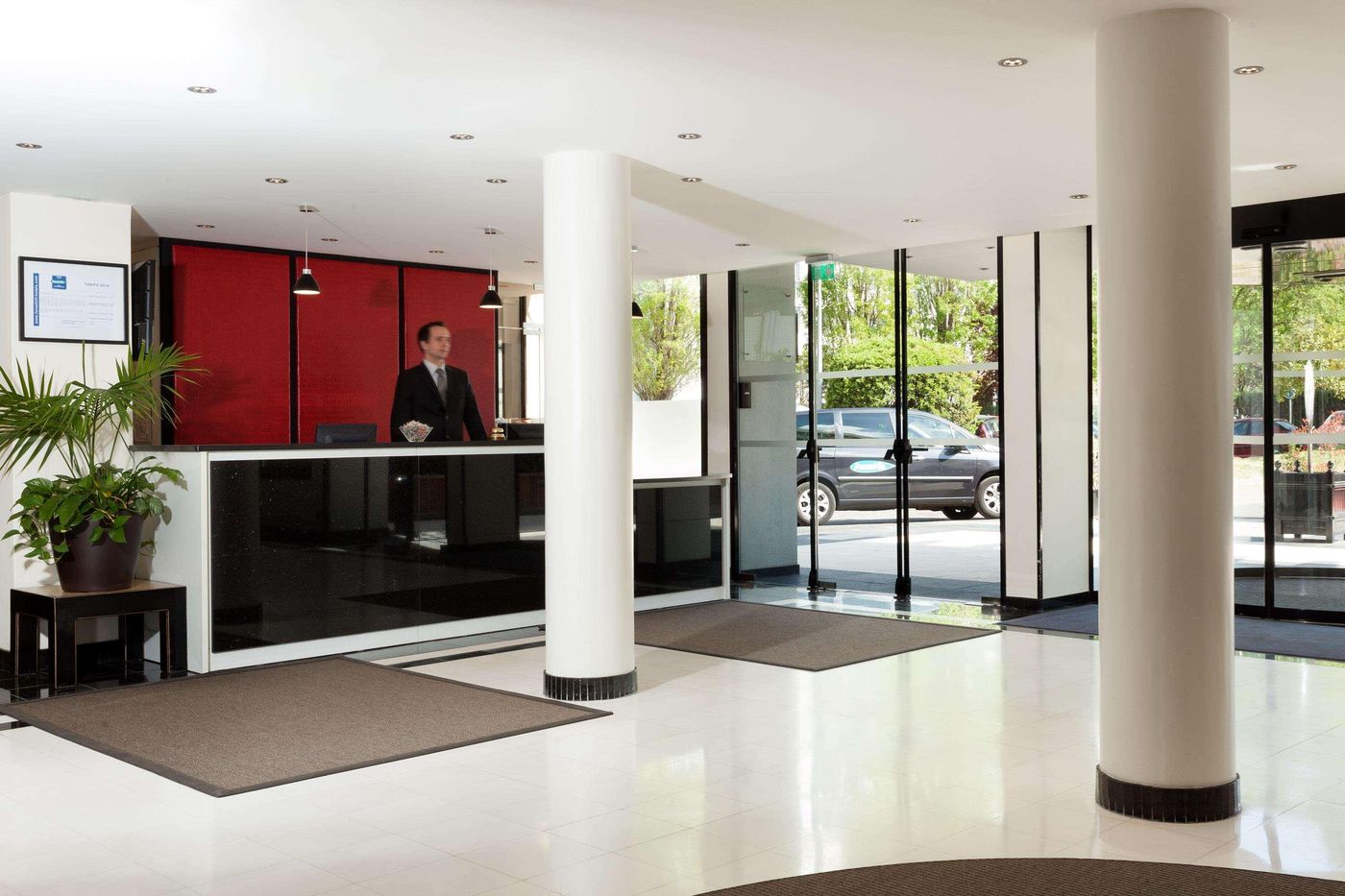 Forest-Hill-Meudon-Paris-Meudon-Velizy-Lobby-15