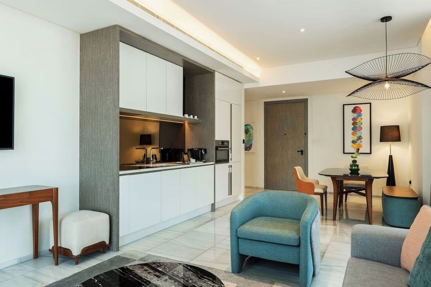 Th8 Palm Dubai Beach Resort 02.03