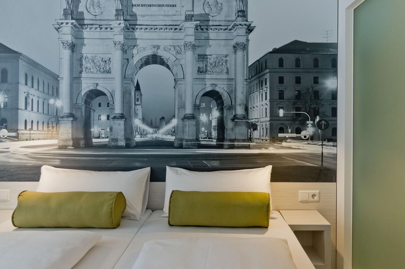 Super-8-Munich-City-West-Room-45