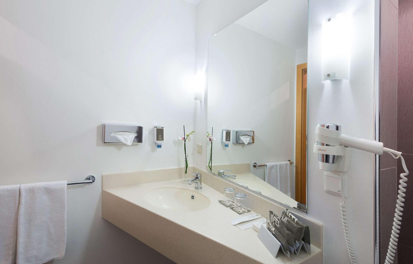 Hotel Dusseldorf Krefeld Affiliated by Meliá - Germany - KREFELD - Room - 7