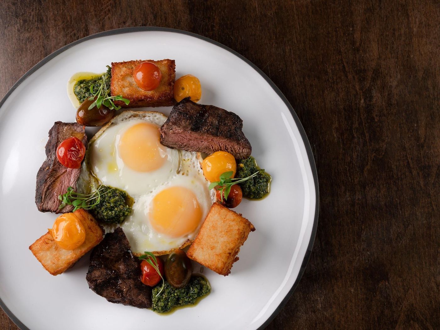 Century-Plaza-Hotel---Spa-Vancouver-Restaurant-93